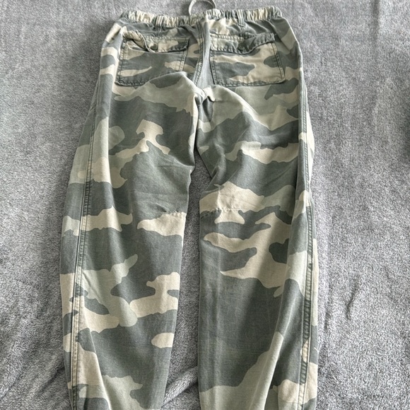 Camo cargos - Picture 2 of 5